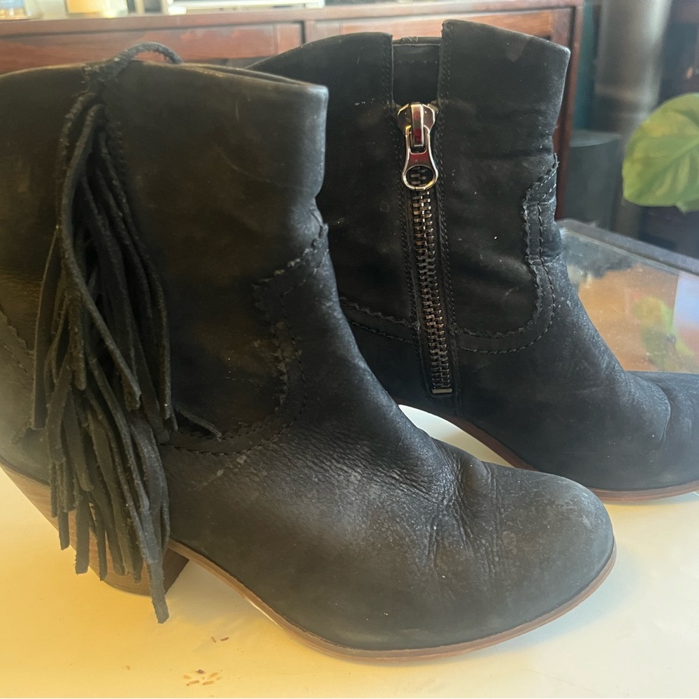 Womens Sam Edelman Louie Black Suede Fringe Boots - size 7.5